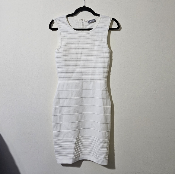 Neiman Marcus Dresses & Skirts - Neiman Marcus Bodycon Dress